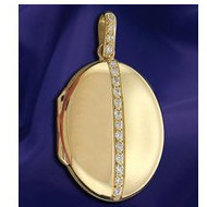 18K Yellow Gold Diamond set Oval Shaped Locket